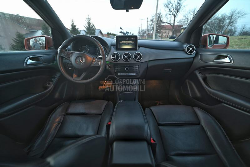 Mercedes Benz B 180 
