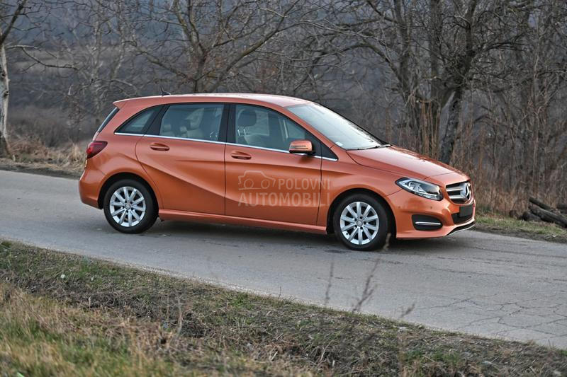 Mercedes Benz B 180 