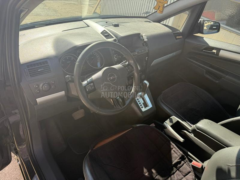 Opel Zafira 