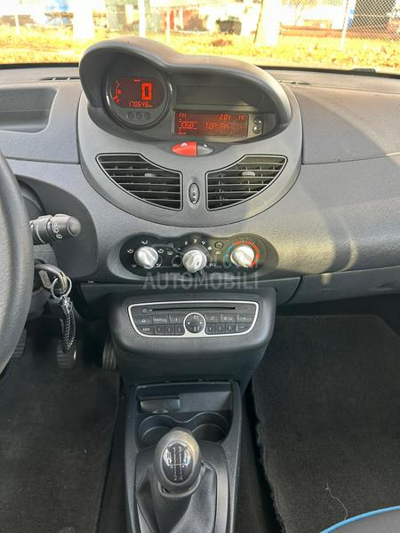 Renault Twingo 1.2 16v B E N Z I N