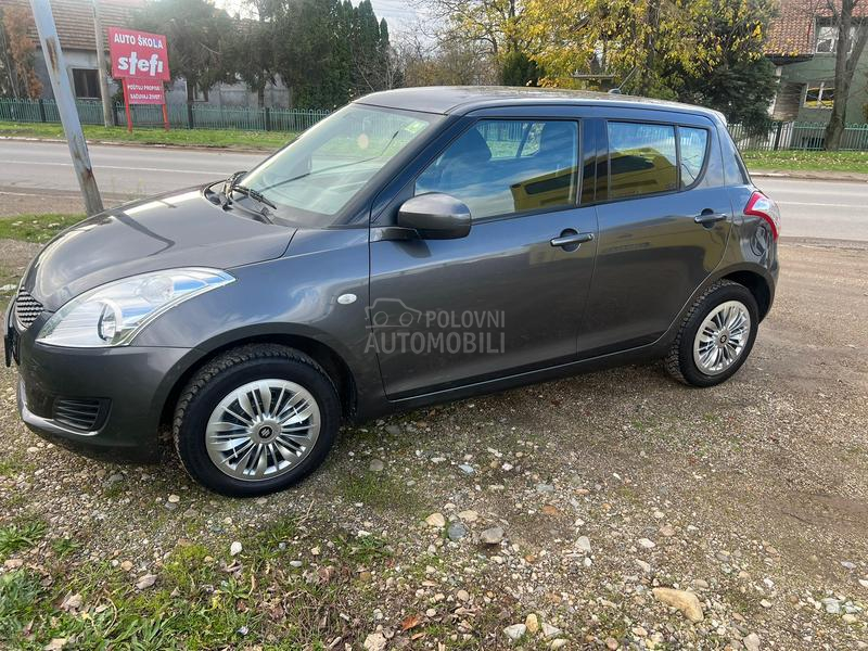 Suzuki Swift 