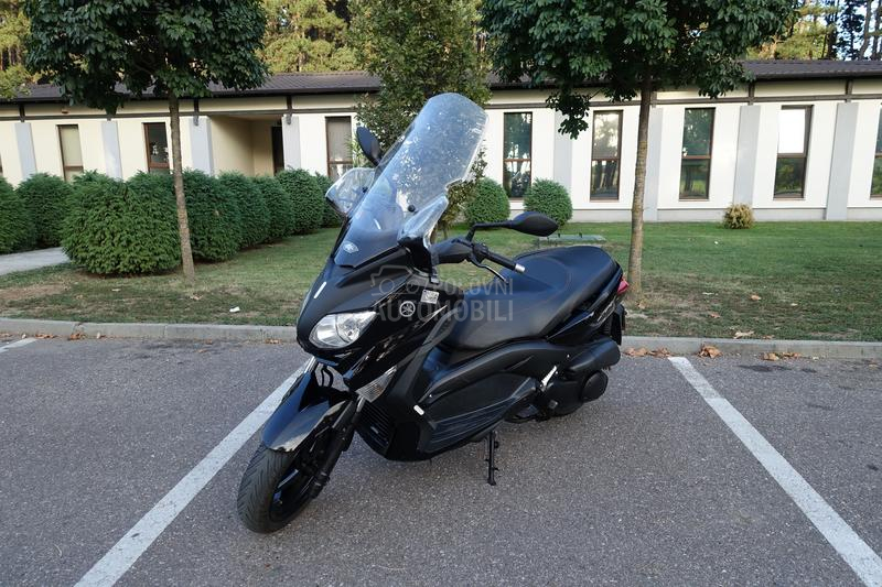 Yamaha XMAX