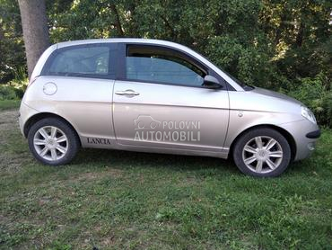 Lancia Ypsilon 1,4 16v reg 09. 26.