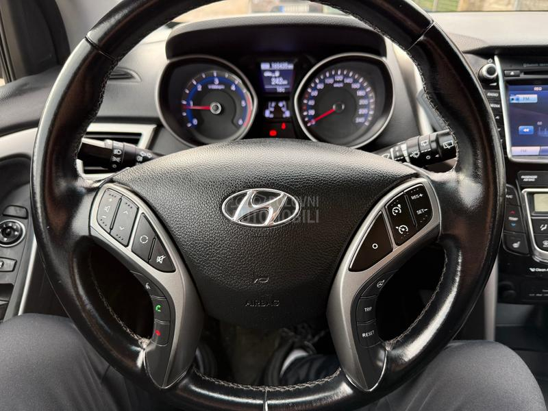 Hyundai i30 1,6 CRDi