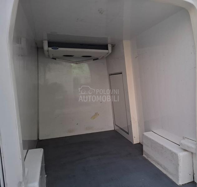 Renault Master T35 2.3dCi 150ks