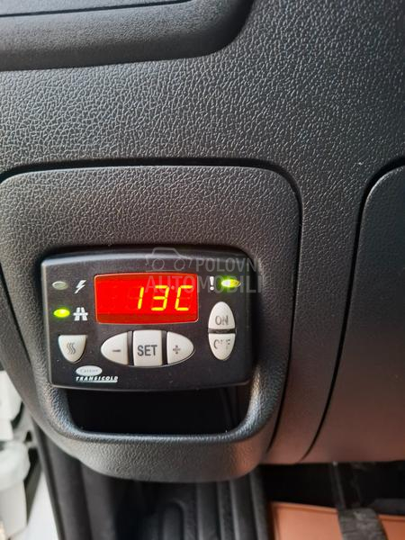 Renault Master T35 2.3dCi 150ks