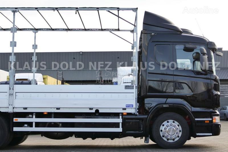 Scania R580 6x2 platformom,rampa