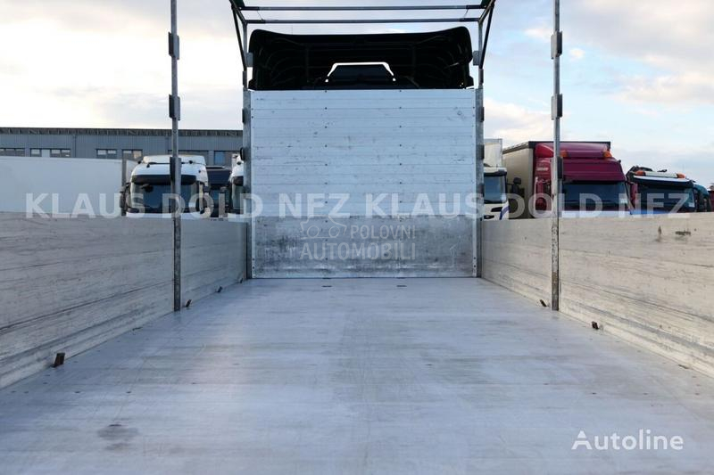 Scania R580 6x2 platformom,rampa