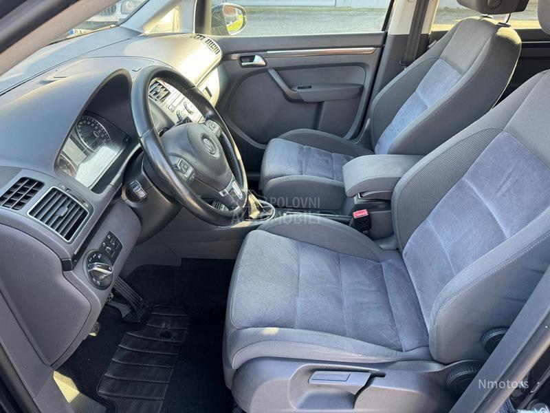 Volkswagen Touran 1.4 tgi HIGHLINE