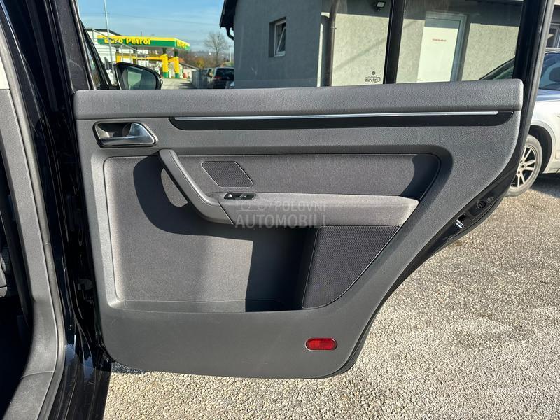 Volkswagen Touran 1.4 tgi HIGHLINE