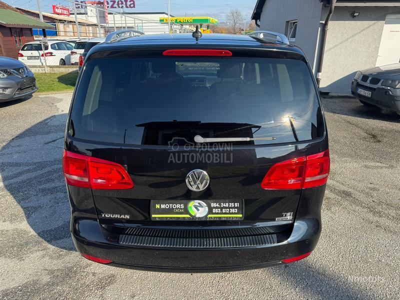 Volkswagen Touran 1.4 tgi HIGHLINE