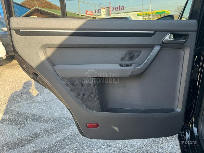 Volkswagen Touran 1.4 tgi HIGHLINE