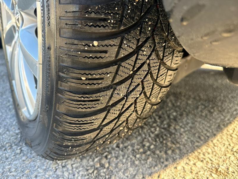 Volkswagen Touran 1.4 tgi HIGHLINE