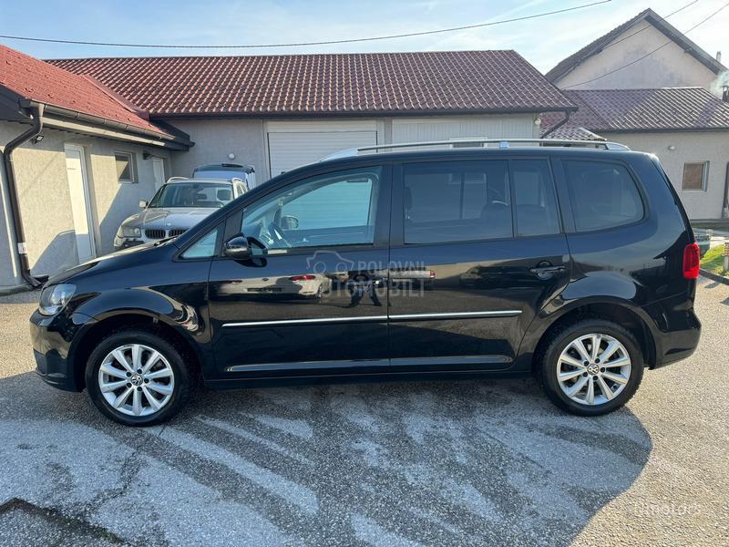 Volkswagen Touran 1.4 tgi HIGHLINE