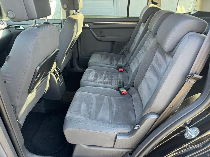 Volkswagen Touran 1.4 tgi HIGHLINE