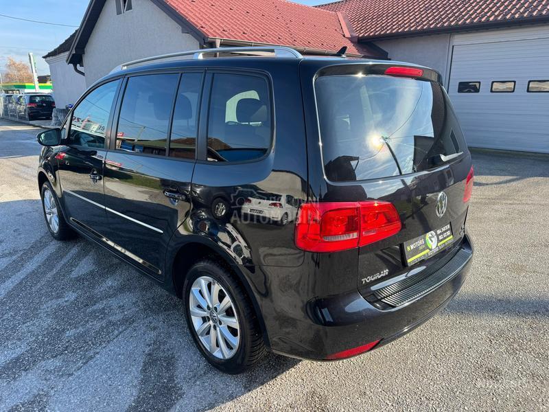 Volkswagen Touran 1.4 tgi HIGHLINE