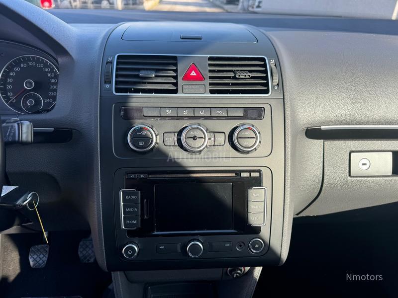 Volkswagen Touran 1.4 tgi HIGHLINE