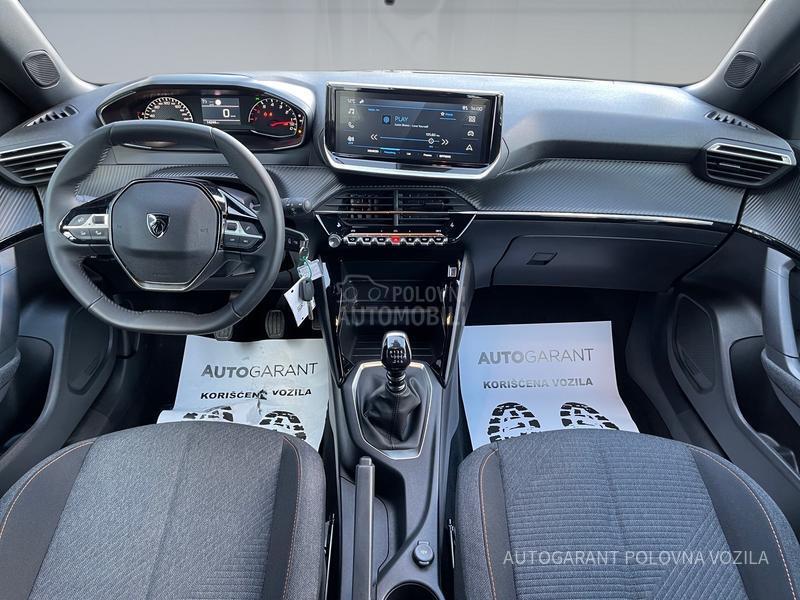Peugeot 2008 1.2 STYLE