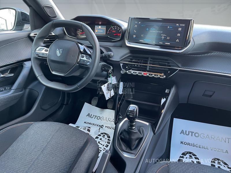 Peugeot 2008 1.2 STYLE