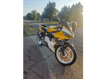 Yamaha R6