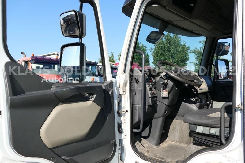 Renault MIDLUM 220, hladnjača