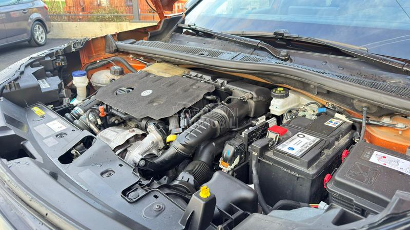 Peugeot 2008 1.5HDI GT LINE