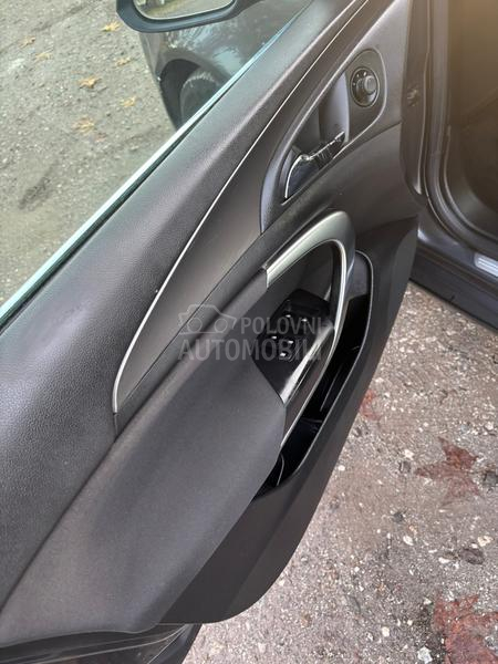 Opel Insignia 2.0 cdti