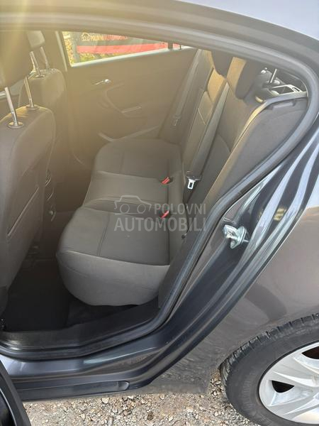 Opel Insignia 2.0 cdti