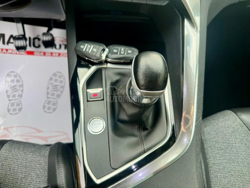 Peugeot 3008 1.6HDI  ALLURE