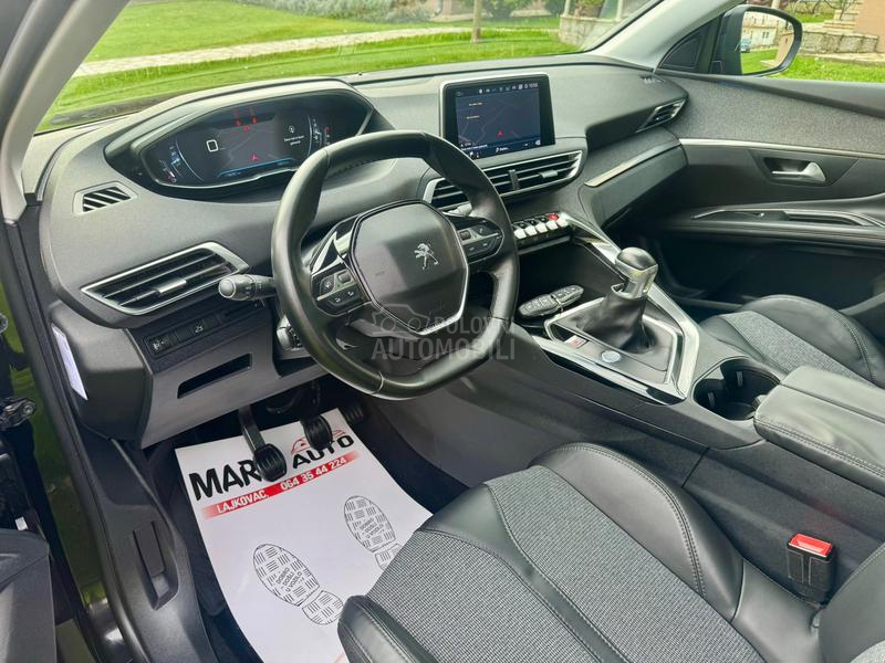 Peugeot 3008 1.6HDI  ALLURE
