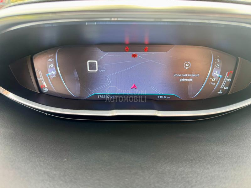 Peugeot 3008 1.6HDI  ALLURE