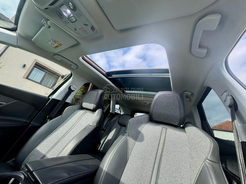 Peugeot 3008 1.6HDI  ALLURE