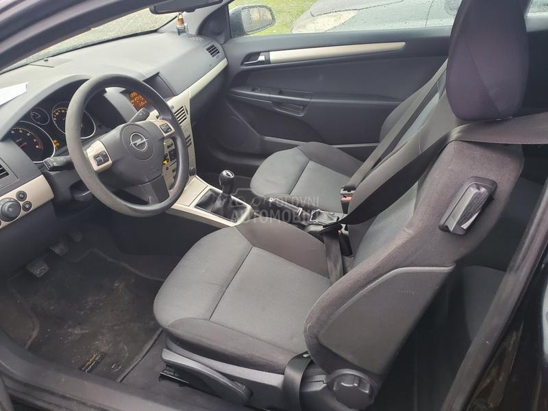 Opel Astra H 