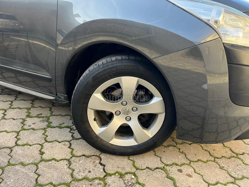 Peugeot 3008 1.6HDI PREMIUM