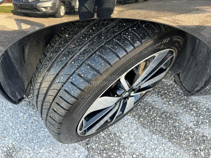 Renault Clio 0.9 tce 102h.k.m