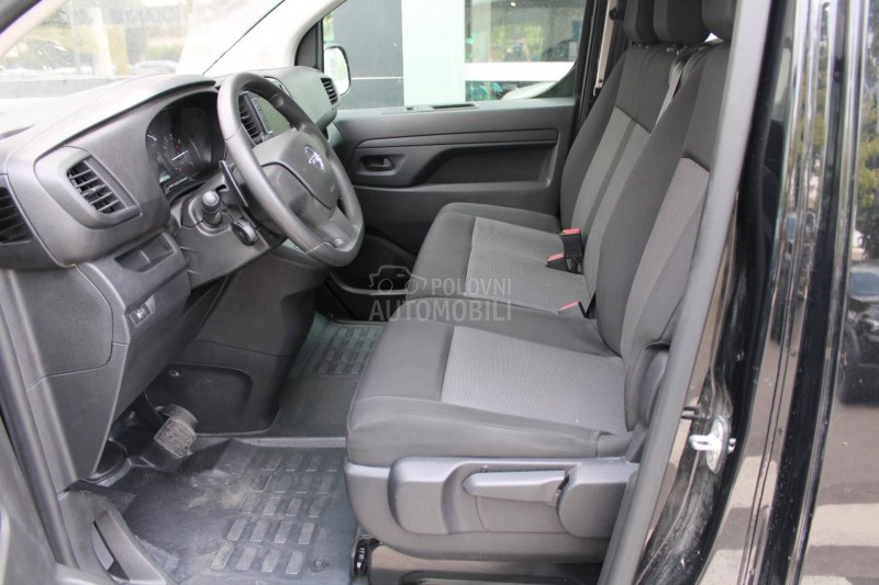 Opel Vivaro 2.0 L 180 A 8