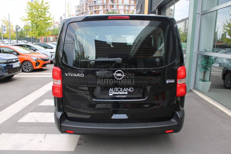 Opel Vivaro 2.0 L 180 A 8
