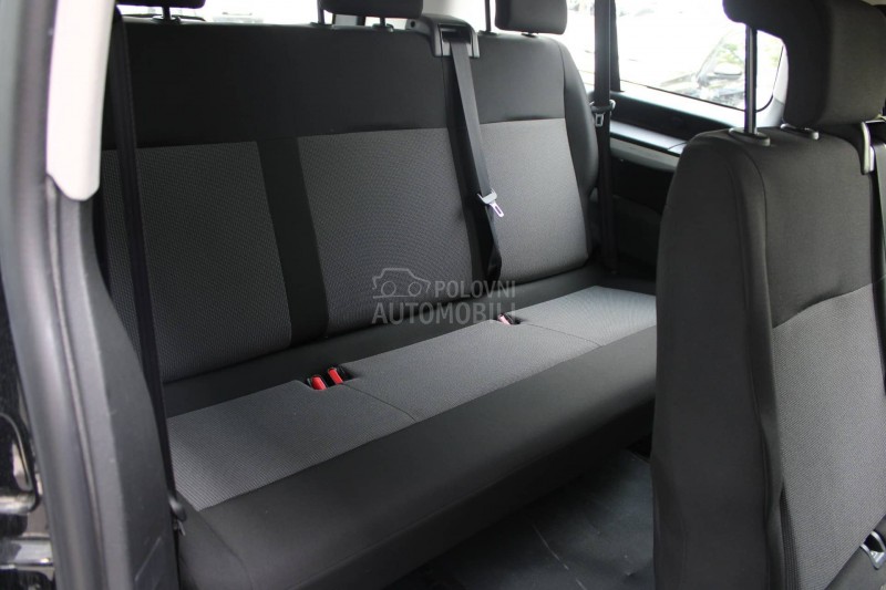 Opel Vivaro 2.0 L 180 A 8