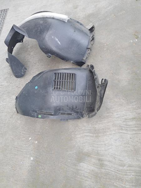 Prednje Desno  Potkrilo