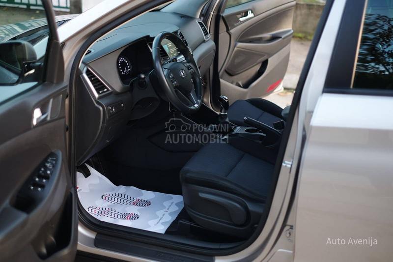 Hyundai Tucson 1.7CRDI 150000 k m