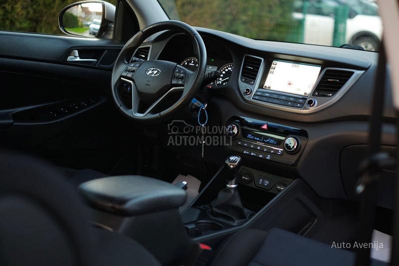 Hyundai Tucson 1.7CRDI 150000 k m