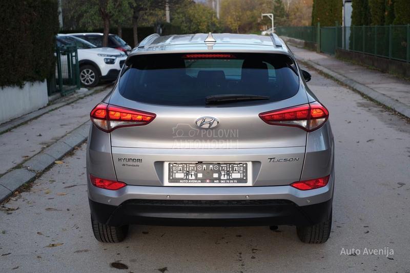 Hyundai Tucson 1.7CRDI 150000 k m