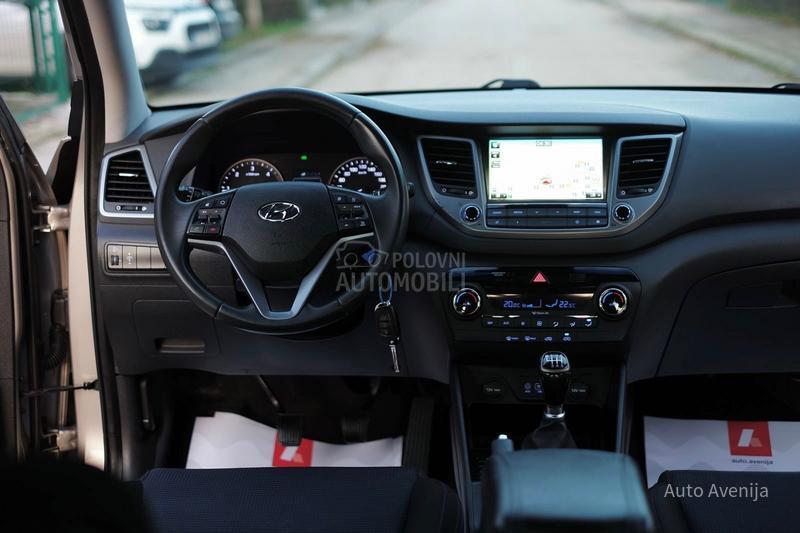 Hyundai Tucson 1.7CRDI 150000 k m