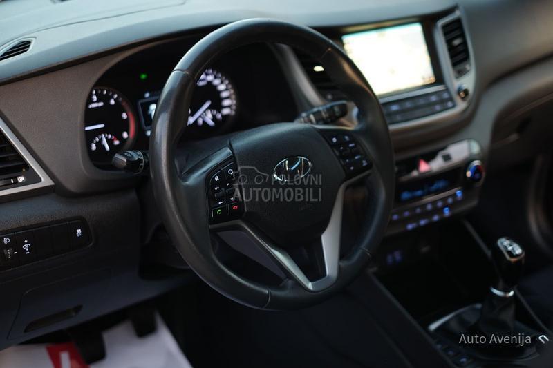Hyundai Tucson 1.7CRDI 150000 k m