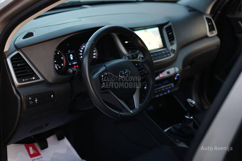 Hyundai Tucson 1.7CRDI 150000 k m