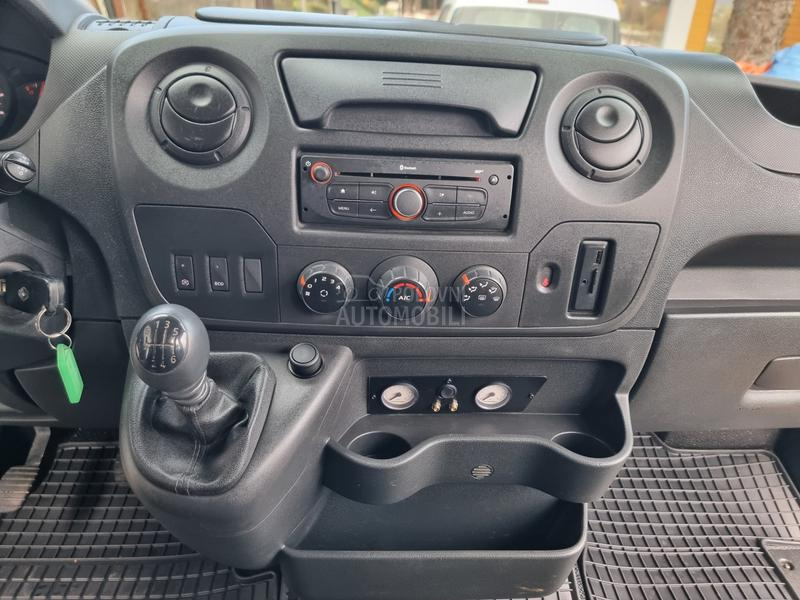 Renault Master 7 sedišta