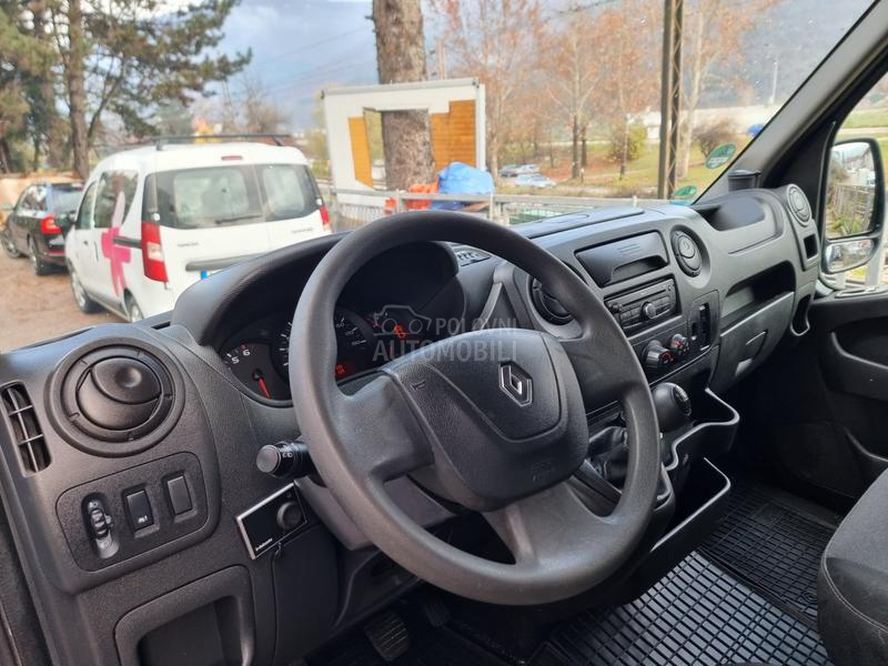 Renault Master 7 sedišta