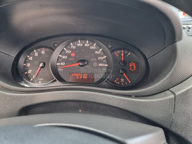 Renault Master 7 sedišta