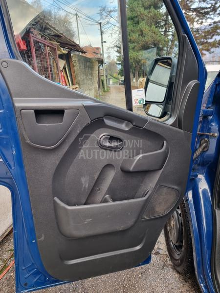 Renault Master 7 sedišta