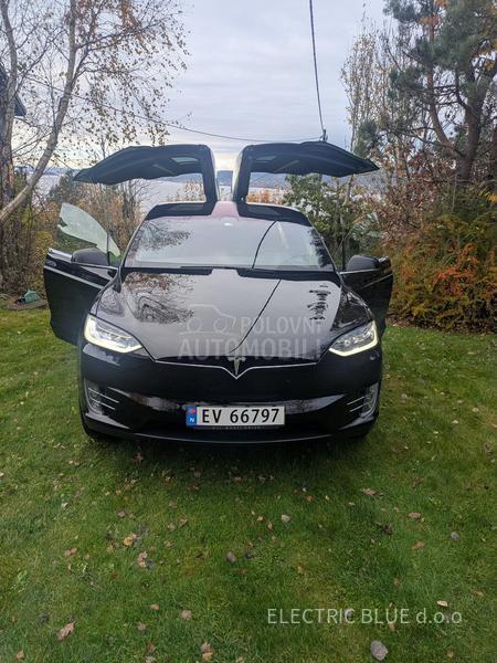 Tesla Model X 75d